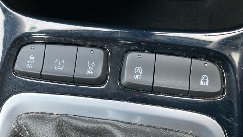 Vauxhall Crossland 1.2 Design 5dr Petrol Hatchback